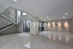 Rumah Terawat di Batununggal, Bandung, Luas 300m2m² Bangunan 400m2m² HARGA MENARIK! Rumah Terawat di Batununggal, Bandung, Luas 300m2m² Bangunan 400m2m² HARGA MENARIK!