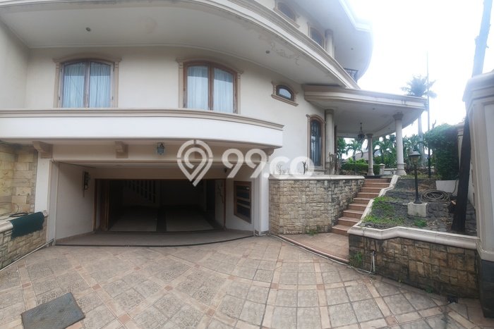 Rumah Luxury Modern Tanpa Renovasi di Puri Indah Jakarta Barat Rumah Luxury Modern Tanpa Renovasi di Puri Indah Jakarta Barat