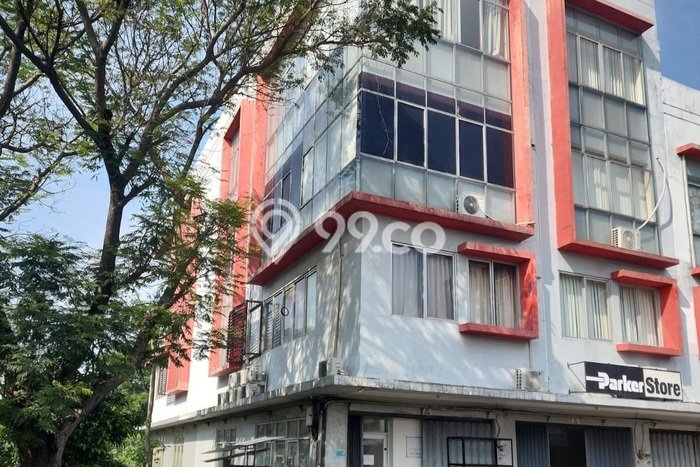 Ruko Dijual di Prime Area Jakarta Barat Luas 250m2 Ruko Dijual di Prime Area Jakarta Barat Luas 250m2