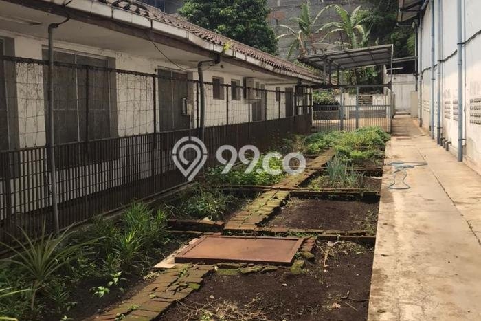 LOKASI STRATEGIS! Pabrik di Ngamprah, Luas 3591m², Area Komersial, Jalan Utama LOKASI STRATEGIS! Pabrik di Ngamprah, Luas 3591m², Area Komersial, Jalan Utama