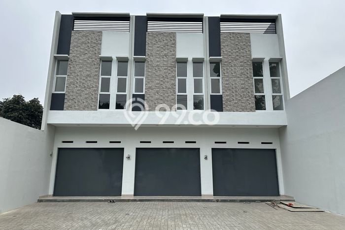 Dijual Ruko di Cimahi, Luas 110m², Lokasi Strategis Dijual Ruko di Cimahi, Luas 110m², Lokasi Strategis