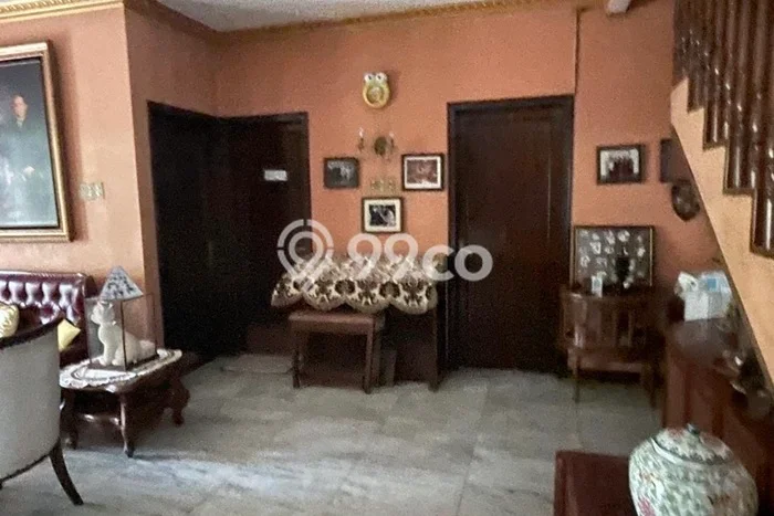 Dijual Rumah Luas Elegan Dengan View Eksklusif di Pangkalan Jati, Depok Dijual Rumah Luas Elegan Dengan View Eksklusif di Pangkalan Jati, Depok