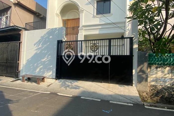 Rumah Elit LB 350m2 Siap Huni Desain Elegan di Kemandoran, Jakarta Selatan Rumah Elit LB 350m2 Siap Huni Desain Elegan di Kemandoran, Jakarta Selatan