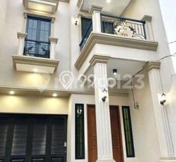 Rumah Elit LB 200m2 Siap Pakai Desain Elegan di Kemanggisan, Jakarta Barat Rumah Elit LB 200m2 Siap Pakai Desain Elegan di Kemanggisan, Jakarta Barat