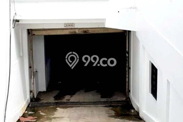 Ruko Disewa di Kebayoran Baru, Jakarta Selatan, LT 121m2 / LB 198m2 Ruko Disewa di Kebayoran Baru, Jakarta Selatan, LT 121m2 / LB 198m2