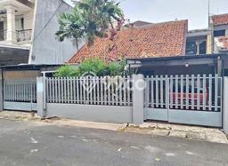 Siap Huni Hunian Elit 5 Kamar di Kebayoran Baru Dekat ke Mana Pun Siap Huni Hunian Elit 5 Kamar di Kebayoran Baru Dekat ke Mana Pun