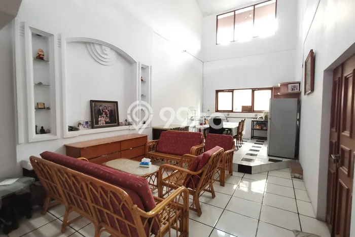Hunian Mewah LB 500m2 Siap Huni Desain Elegan di Pasteur, Bandung Hunian Mewah LB 500m2 Siap Huni Desain Elegan di Pasteur, Bandung