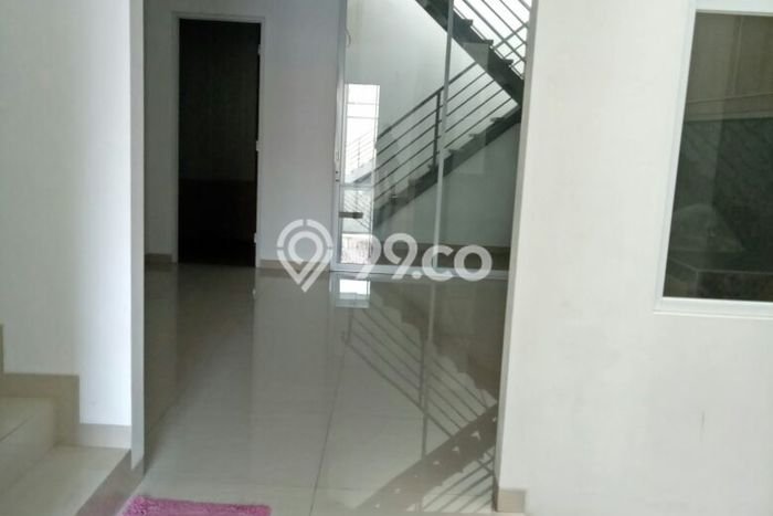 Rumah Luxury Best Area di Jakarta Barat, DKI Jakarta Rumah Luxury Best Area di Jakarta Barat, DKI Jakarta