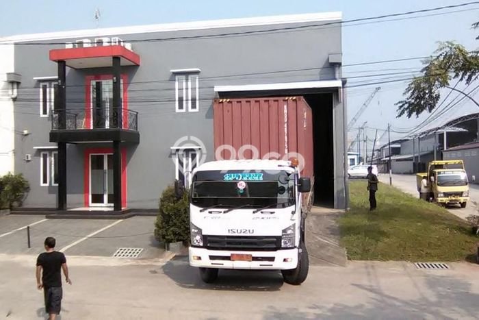 Unit Komersial Disewakan di Jakarta Barat Area Strategis Harga Kompetitif Unit Komersial Disewakan di Jakarta Barat Area Strategis Harga Kompetitif