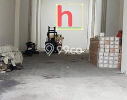 Gudang Disewa di Jakarta Utara dengan LB 135m2 Area Komersial Ramai Gudang Disewa di Jakarta Utara dengan LB 135m2 Area Komersial Ramai