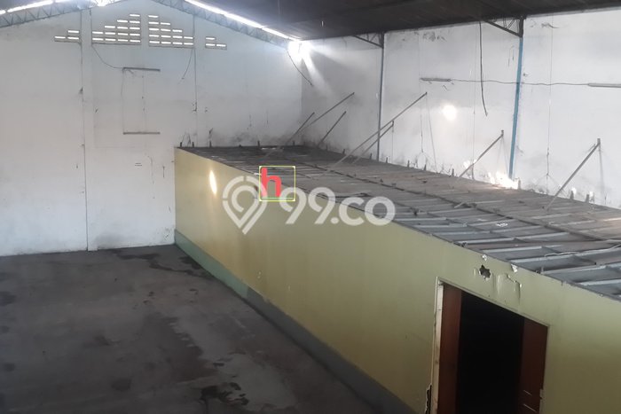 Gudang untuk Disewa di Pusat Jakarta Barat Luas Bangunan 574m2 Gudang untuk Disewa di Pusat Jakarta Barat Luas Bangunan 574m2