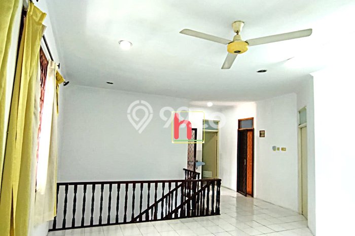 Rumah sewa siap pakai 4 Kamar Tidur di Muara Karang, Jakarta Utara Rumah sewa siap pakai 4 Kamar Tidur di Muara Karang, Jakarta Utara