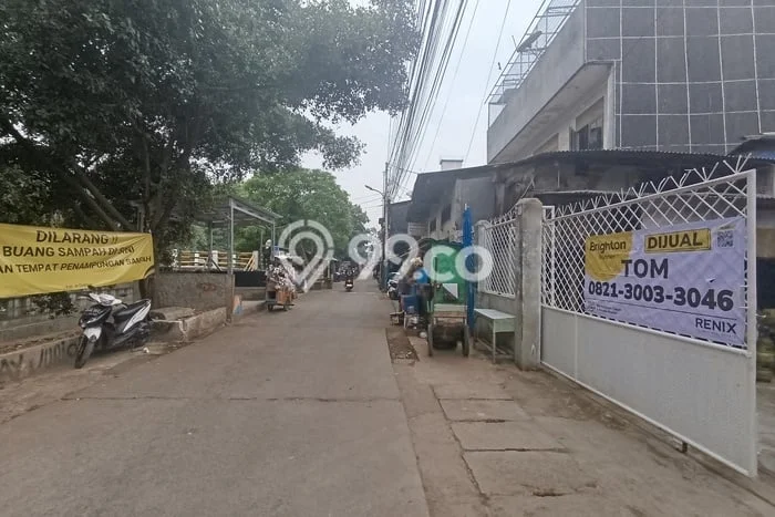 Rumah Elit Modern Tanpa Renovasi di Jembatan Besi Jakarta Barat Rumah Elit Modern Tanpa Renovasi di Jembatan Besi Jakarta Barat
