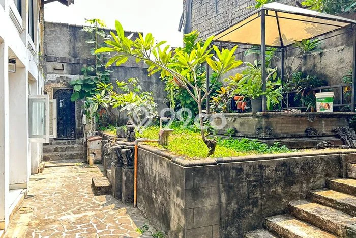 Rumah Mewah LB 500m2 Siap Pakai Desain Elegan di Lubang Buaya, Jakarta Timur Rumah Mewah LB 500m2 Siap Pakai Desain Elegan di Lubang Buaya, Jakarta Timur