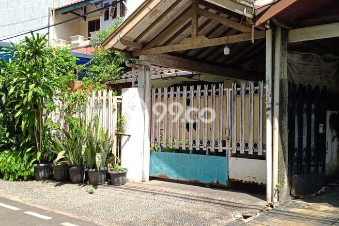 Hunian Mewah LB 200m2 Siap Pakai Desain Elegan di Kayu Putih, Jakarta Timur Hunian Mewah LB 200m2 Siap Pakai Desain Elegan di Kayu Putih, Jakarta Timur