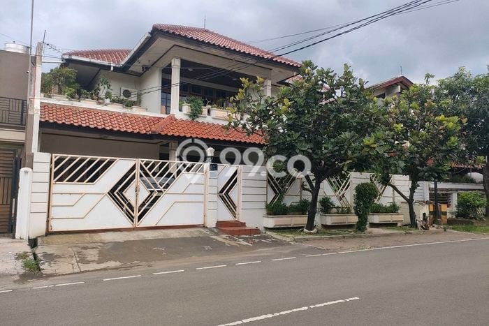 For Sale Rumah Elit Exclusive di Duren Sawit, Jakarta Timur For Sale Rumah Elit Exclusive di Duren Sawit, Jakarta Timur
