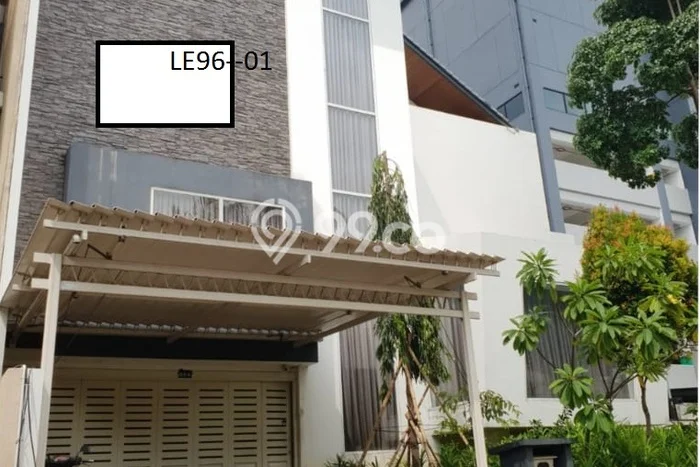 Siap Huni Rumah Mewah 5 Kamar di Penjaringan Dekat ke Mana Pun Siap Huni Rumah Mewah 5 Kamar di Penjaringan Dekat ke Mana Pun