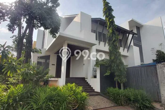 Siap Huni Rumah Mewah 5 Kamar di Penjaringan Dekat ke Mana Pun Siap Huni Rumah Mewah 5 Kamar di Penjaringan Dekat ke Mana Pun