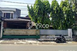 Rumah Eksklusif Siap Huni LT 381m2 di Pesanggrahan, Jakarta Selatan Rumah Eksklusif Siap Huni LT 381m2 di Pesanggrahan, Jakarta Selatan