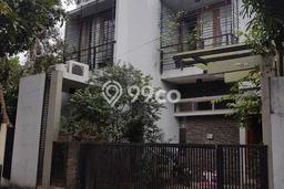 Jual Rumah Minimalis Bagus Punya 3 KT di Jagakarsa Jakarta Selatan SHM Jual Rumah Minimalis Bagus Punya 3 KT di Jagakarsa Jakarta Selatan SHM