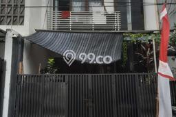 Jual Rumah Favorit Siap Huni LB 150m2 di Kebayoran Lama, Jakarta Selatan Jual Rumah Favorit Siap Huni LB 150m2 di Kebayoran Lama, Jakarta Selatan