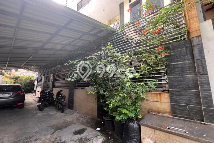 Hunian Mewah Siap Huni LT 231m2 di Grogol Petamburan, Jakarta Barat Hunian Mewah Siap Huni LT 231m2 di Grogol Petamburan, Jakarta Barat