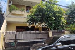 Hunian Cantik Modern Lb 230m2 di Kebon Jeruk, Jakarta Barat Hunian Cantik Modern Lb 230m2 di Kebon Jeruk, Jakarta Barat