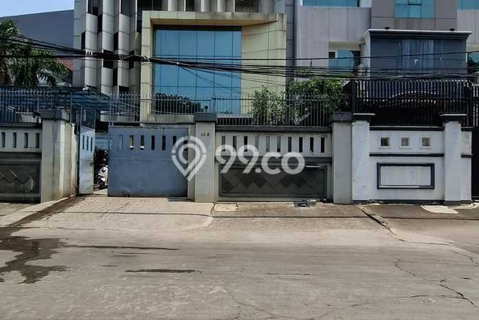 Area Ramai! Ruko Dijual di Tanjung Priok untuk Bisnis Luas Bangunan 500m2 Area Ramai! Ruko Dijual di Tanjung Priok untuk Bisnis Luas Bangunan 500m2