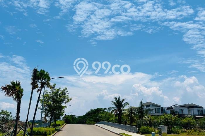 Tanah Dijual Area Strategis di Pantai Indah Kapuk Jakarta Utara 700m2 Tanah Dijual Area Strategis di Pantai Indah Kapuk Jakarta Utara 700m2
