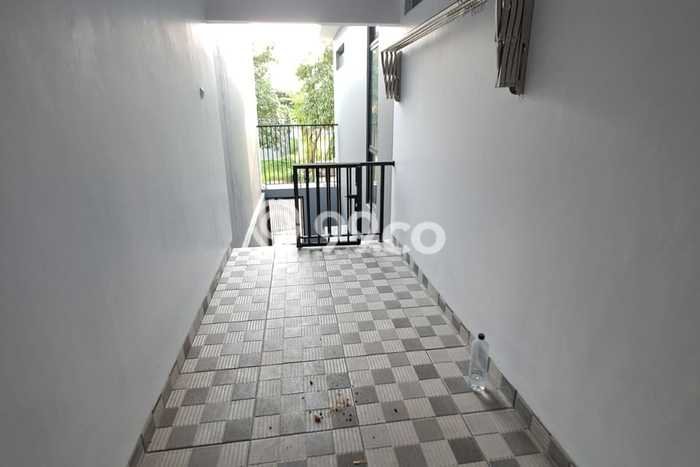 Rumah Bagus Siap Pakai Di Cikarang Selatan Luas 150m2 Lokasi Strategis Rumah Bagus Siap Pakai Di Cikarang Selatan Luas 150m2 Lokasi Strategis