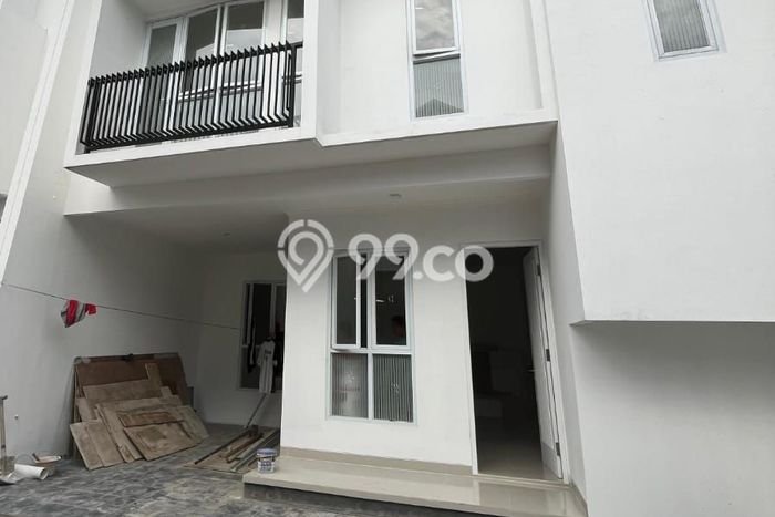 Dijual Hunian Rumah Nyaman 3 Kamar di Jatiwaringin, Jakarta Timur Dijual Hunian Rumah Nyaman 3 Kamar di Jatiwaringin, Jakarta Timur
