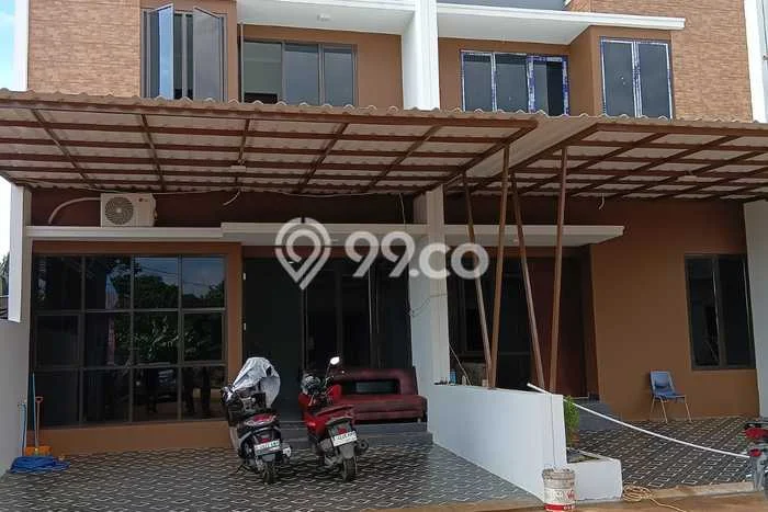 Dijual Rumah Eksklusif 3 KT di Kota Wisata, Jakarta Timur Dijual Rumah Eksklusif 3 KT di Kota Wisata, Jakarta Timur