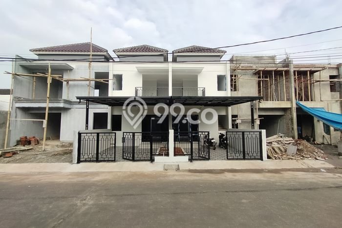 Jual Rumah Eksklusif 3 KT di Cibubur, Jakarta Timur Jual Rumah Eksklusif 3 KT di Cibubur, Jakarta Timur