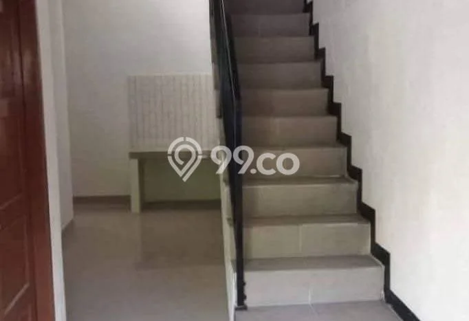 Rumah Luas Asri 3 KT Siap Pakai di Pondok Kelapa Jakarta Timur Rumah Luas Asri 3 KT Siap Pakai di Pondok Kelapa Jakarta Timur