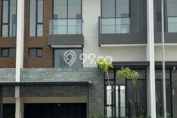 Termurah Ready Rumah Baru PIK2 300M2 (10X30) Termurah Ready Rumah Baru PIK2 300M2 (10X30)
