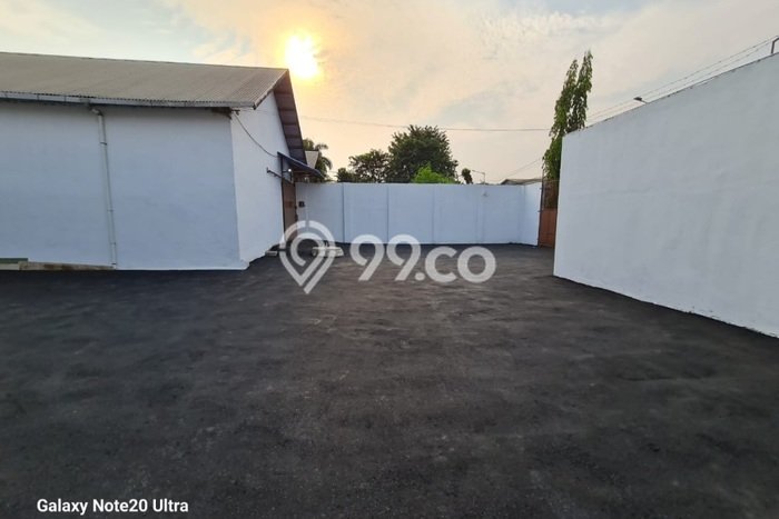 LOKASI BISNIS! Gudang For Rent di Kapuk Kamal, Luas 570m², Jalan Strategis LOKASI BISNIS! Gudang For Rent di Kapuk Kamal, Luas 570m², Jalan Strategis