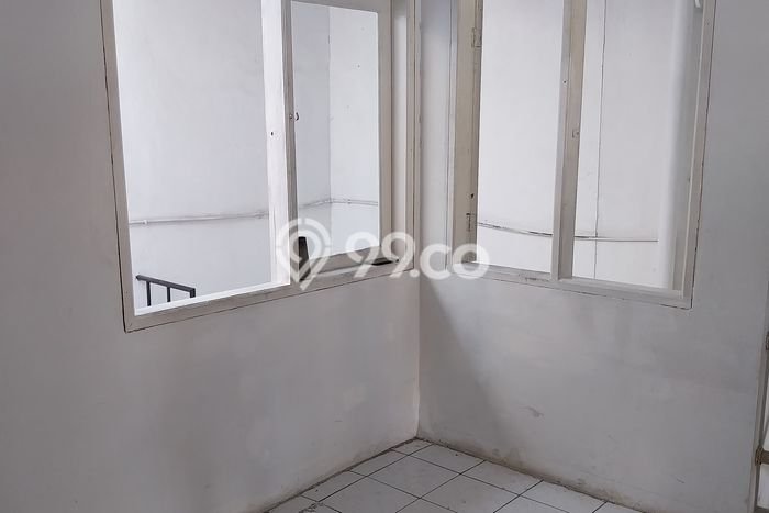 Disewakan Rumah Murah di Cengkareng Barat Jakarta Barat Punya 3 KT Disewakan Rumah Murah di Cengkareng Barat Jakarta Barat Punya 3 KT