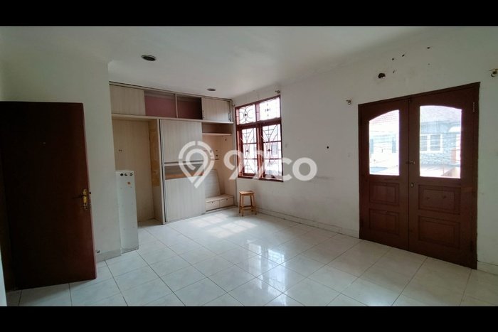 HUNIAN PREMIUM! Rumah di , 2 KM, Kawasan Prospektif, Luas 90m2m² Bangunan 180m2m² HUNIAN PREMIUM! Rumah di , 2 KM, Kawasan Prospektif, Luas 90m2m² Bangunan 180m2m²