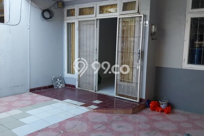 Disewakan Rumah Murah di Cengkareng Barat Jakarta Barat Punya 3 KT Disewakan Rumah Murah di Cengkareng Barat Jakarta Barat Punya 3 KT