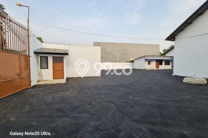 LOKASI BISNIS! Gudang For Rent di Kapuk Kamal, Luas 570m², Jalan Strategis LOKASI BISNIS! Gudang For Rent di Kapuk Kamal, Luas 570m², Jalan Strategis