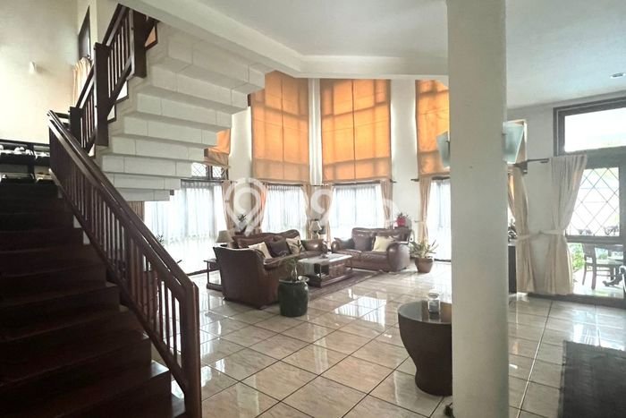 Rumah Elit Modern Tanpa Renovasi di BSD Bukit Golf Tangerang Rumah Elit Modern Tanpa Renovasi di BSD Bukit Golf Tangerang