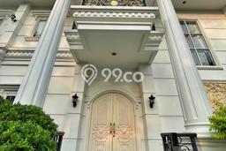Rumah Elit LB 1000m2 Siap Huni Desain Elegan di BSD City, Tangerang Rumah Elit LB 1000m2 Siap Huni Desain Elegan di BSD City, Tangerang