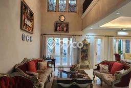 Jual Rumah Mewah Elegan Dengan View Eksklusif di Raffles Hills, Jakarta Timur Jual Rumah Mewah Elegan Dengan View Eksklusif di Raffles Hills, Jakarta Timur