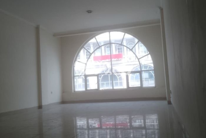 Ruko bagus disewakan di Tangerang Tangerang dengan LB 202m2 harga sewa terbaik Ruko bagus disewakan di Tangerang Tangerang dengan LB 202m2 harga sewa terbaik