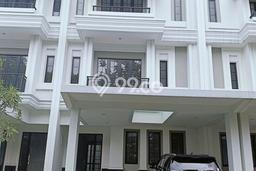 Disewakan! Rumah 5 Kamar Tidur &
4 Kamar Mandi di Alam Sutera, Tangerang Disewakan! Rumah 5 Kamar Tidur &
4 Kamar Mandi di Alam Sutera, Tangerang