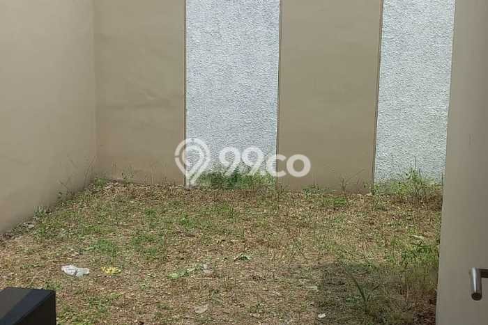 Jarang Ada! Rumah Sewa 3 Kamar Bagus Siap Huni Graha Padma Jarang Ada! Rumah Sewa 3 Kamar Bagus Siap Huni Graha Padma