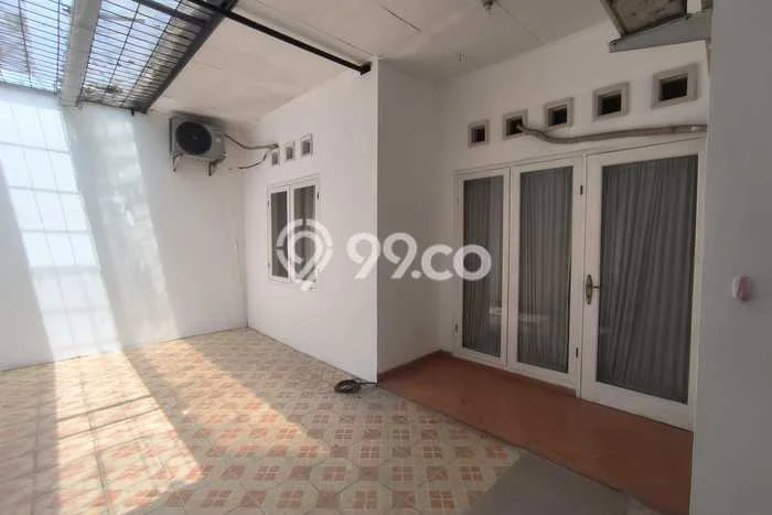 Dijual Hunian Rumah Nyaman 4 Kamar di Puri Anjasmoro, Semarang Dijual Hunian Rumah Nyaman 4 Kamar di Puri Anjasmoro, Semarang