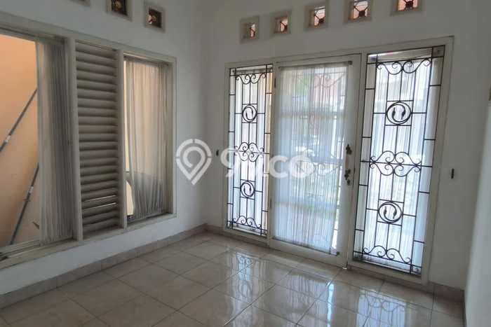 Dijual Hunian Rumah Nyaman 4 Kamar di Puri Anjasmoro, Semarang Dijual Hunian Rumah Nyaman 4 Kamar di Puri Anjasmoro, Semarang