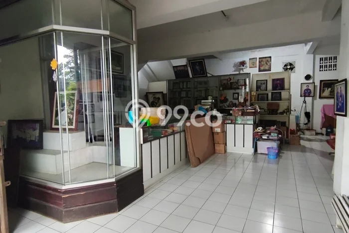 Ruko disewakan lokasi strategis Semarang Tengah Semarang 153m2 Ruko disewakan lokasi strategis Semarang Tengah Semarang 153m2