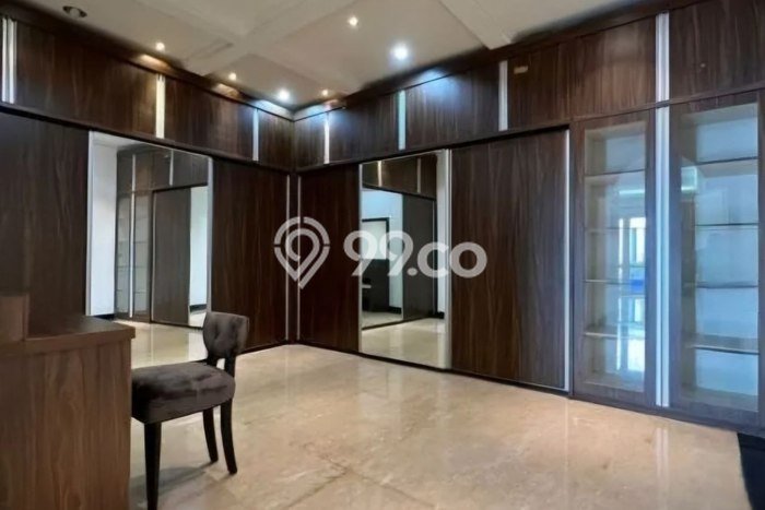 Rumah Mewah Dijual LT 821m2 di Menteng, Jakarta Pusat Rumah Mewah Dijual LT 821m2 di Menteng, Jakarta Pusat